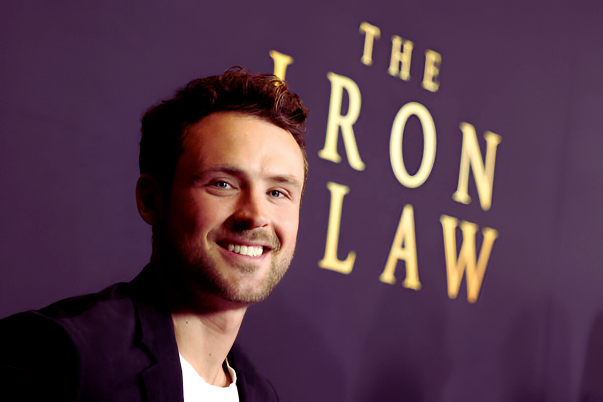 Dylan Efron Makes Waves on The Traitors