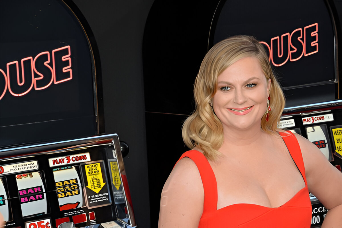 amy poehler announces new podcast