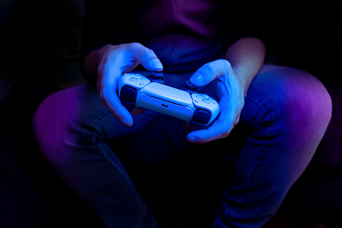 playstation network faces global outage