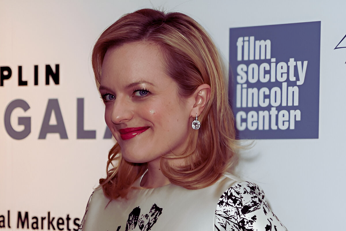 Elisabeth Moss Takes On Directing Role In Handmaids Tale