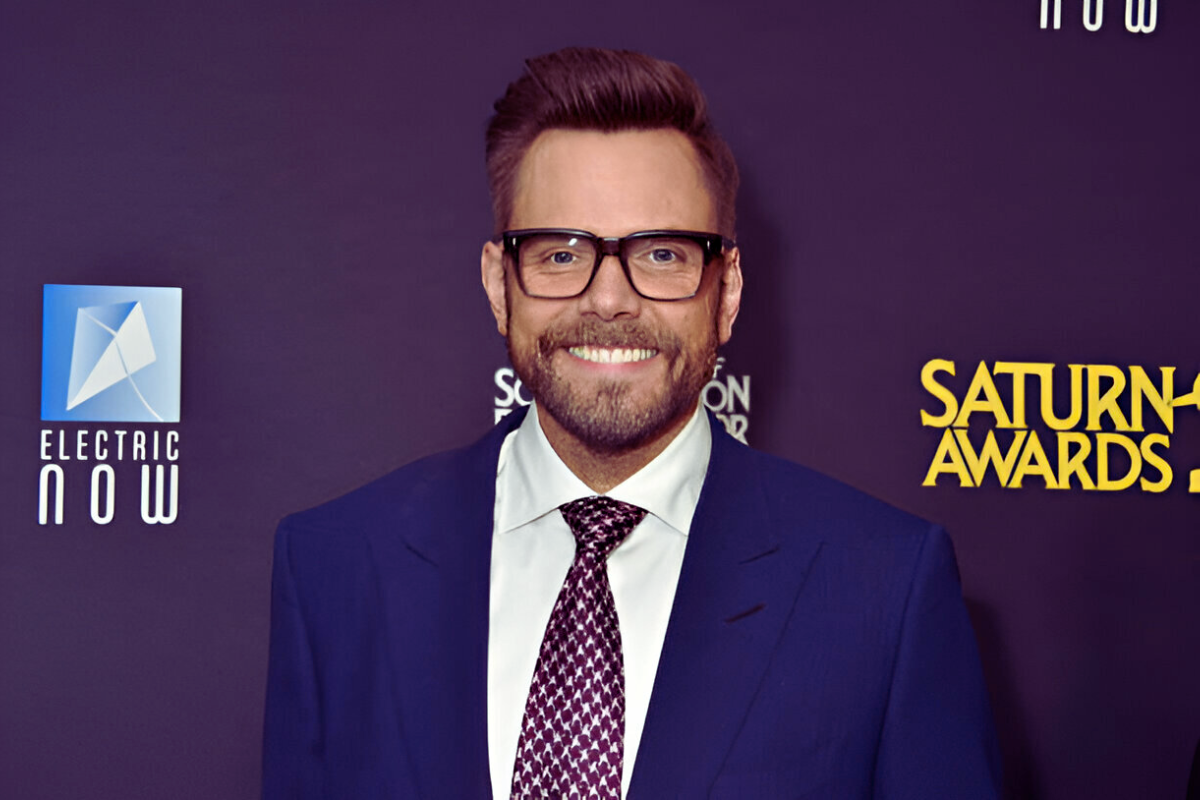 Joel McHale’s Big Year ‘Scream 7,’ Hosting & More