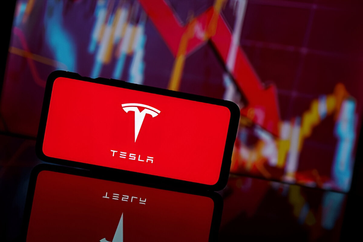 Tesla Stock Dips Sharply as Elon Musk Faces Tough Questions Before Q1 Earnings