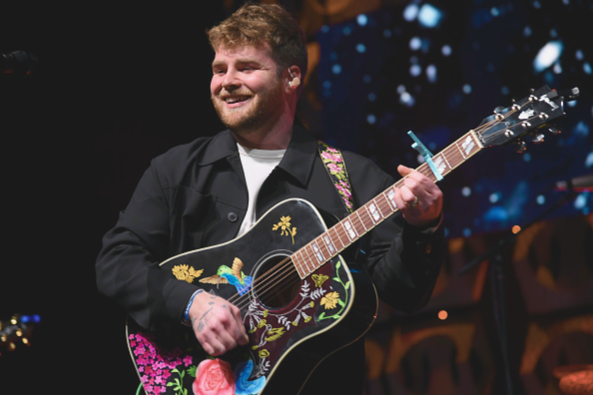 Alex Warren's Cheaper Than Therapy Tour Sets Extended Dates – What's Next for the Up-and-coming Star?