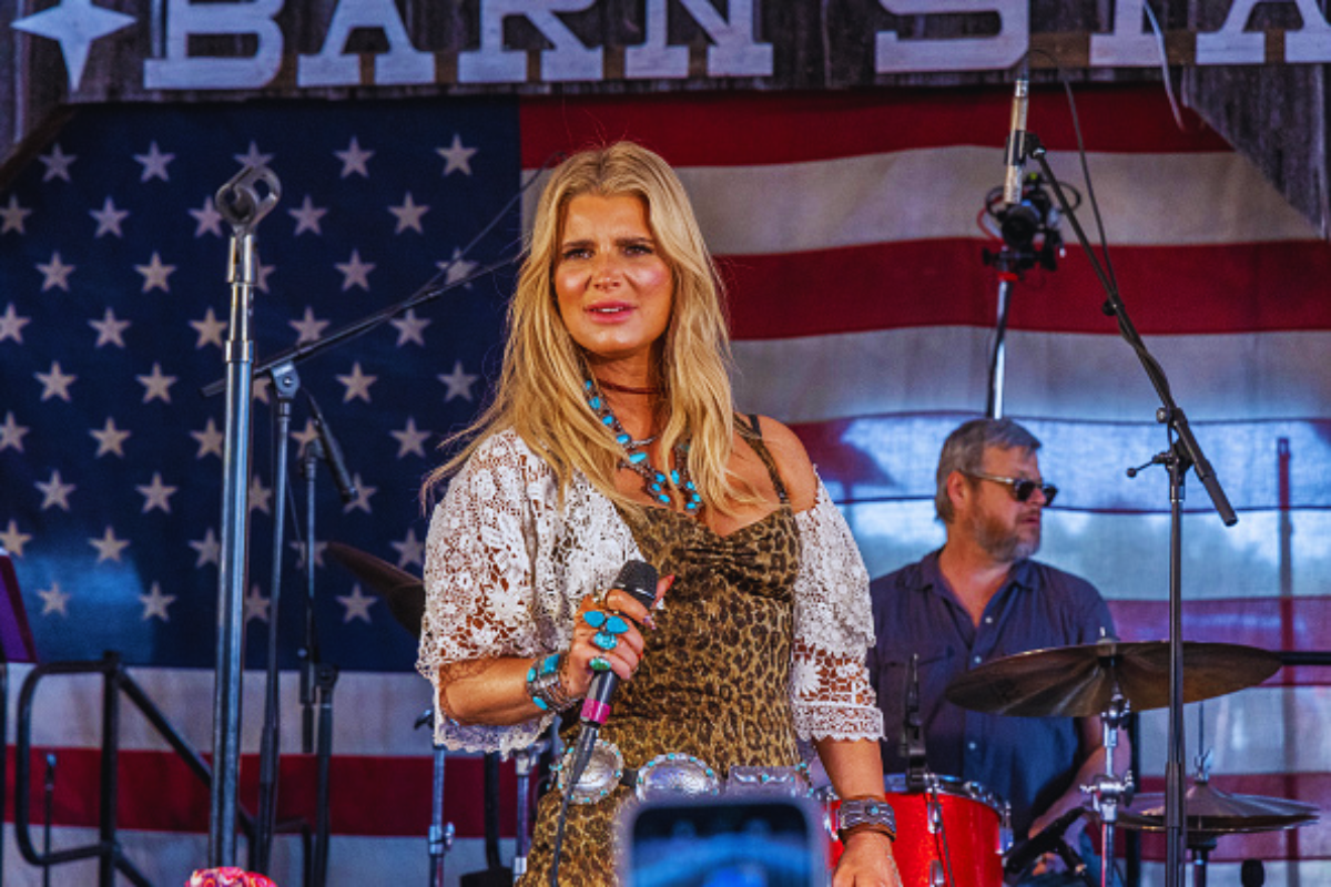 Jessica Simpson’s Unbelievable Return: The Untold Story of the Reason Behind Her Famous Image Comeback