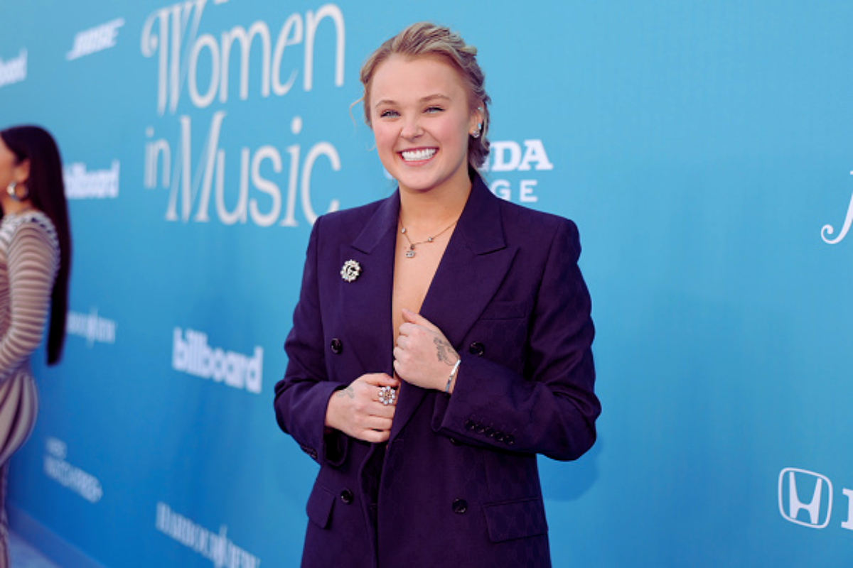 JoJo Siwa's Recent Gigantic Step: Affection, Tour, and a Changing Self-Image