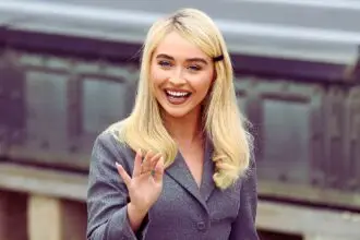 Sabrina Carpenter Plans Phone Ban at Shows as Album Cover Sparks Controversy